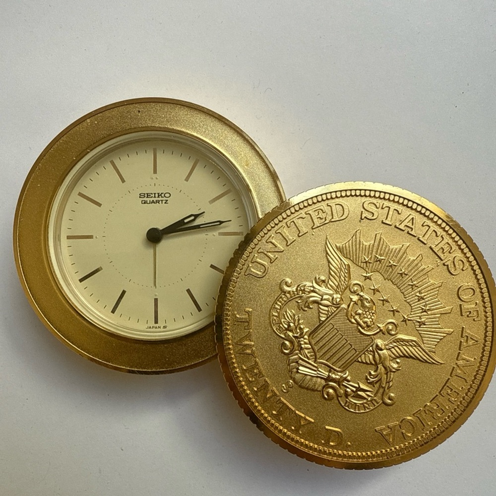 Beautiful SEIKO Quartz Twenty Dollar Coin Alarm Clock Vintage Collectible